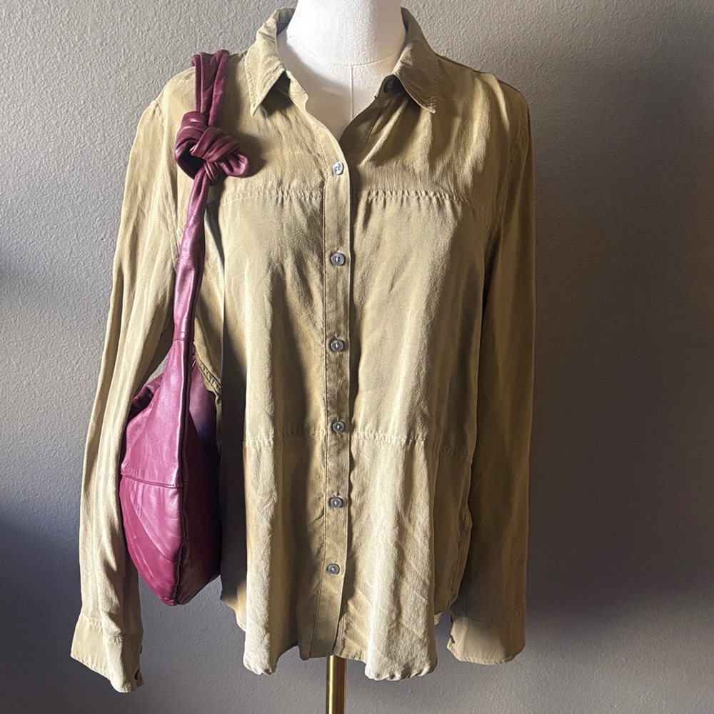 Spanx Olive Green Button Front Blouse Medium Stre… - image 3